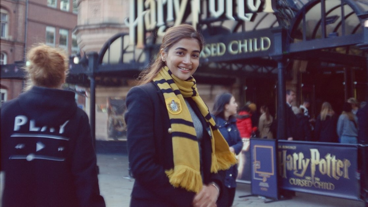 Did you know Pooja Hegde is a big time Harry Potter fan? Here’s proof 872395