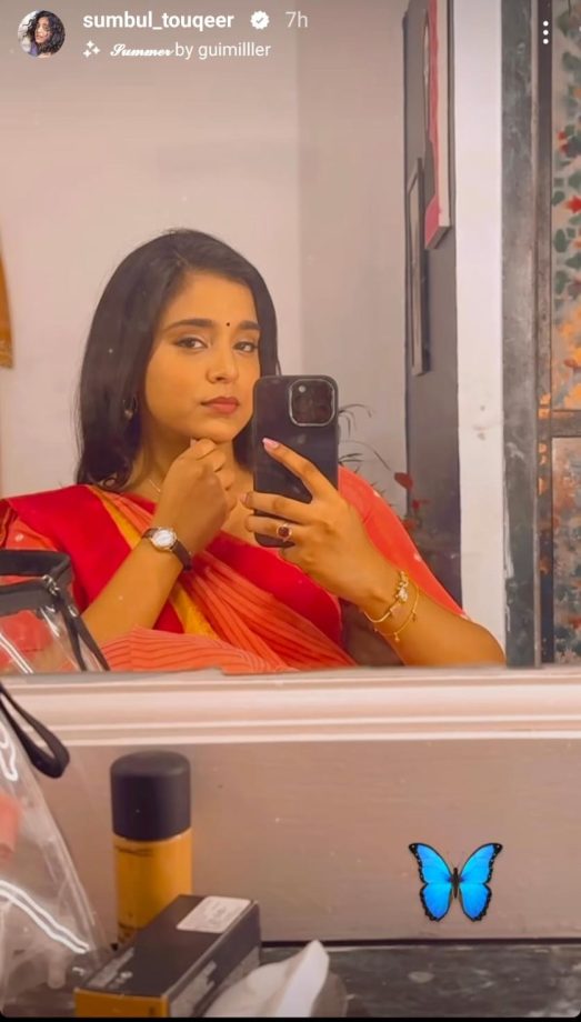 Sumbul Touqeer's BTS Mirror Selfies Are Too Cute, Sneak Peek 873234