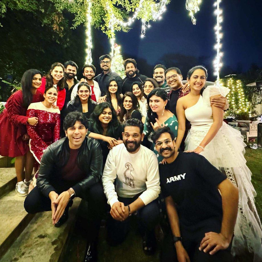 Viral Photos: Allu Arjun, Ram Charan, Varun Tej And Other Cousins Reunion For Christmas 875470